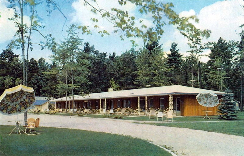 Shadowland Motel - Vintage Postcard (newer photo)